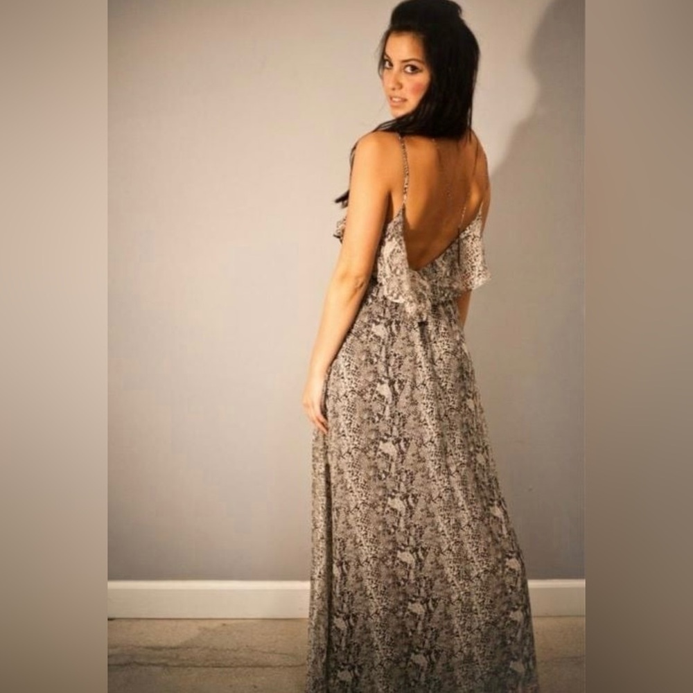 🩶Snakeskin🩶chiffon women's full length dress.Size M